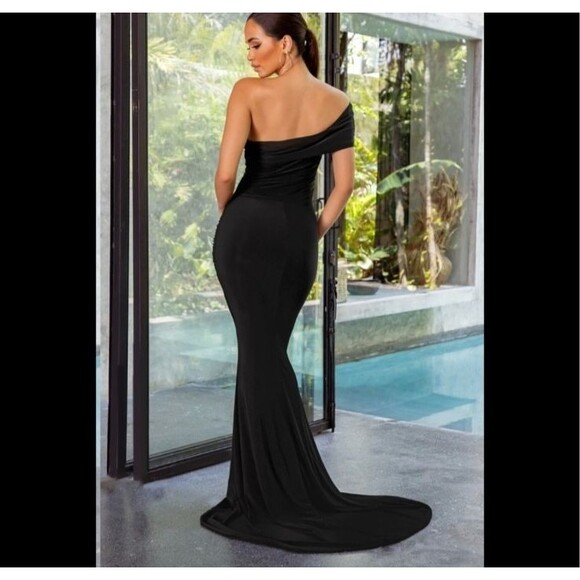 CLUB L LONDON Black One Shoulder Fishtail Maxi Dress US 6 UK 10 Ruched Stretchy - Picture 4 of 8
